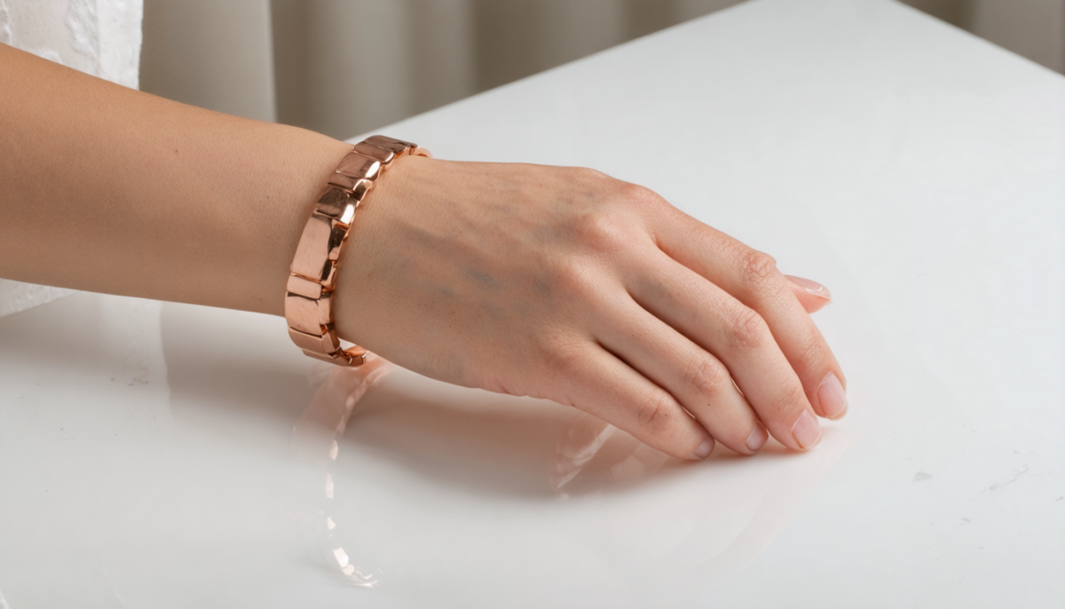 découvrez 7 modèles de bracelets en cuivre efficaces pour soulager vos douleurs et apprendre à bien choisir celui qui vous convient.